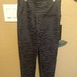 Lot of 2 Mono B Workout Leggings - Small